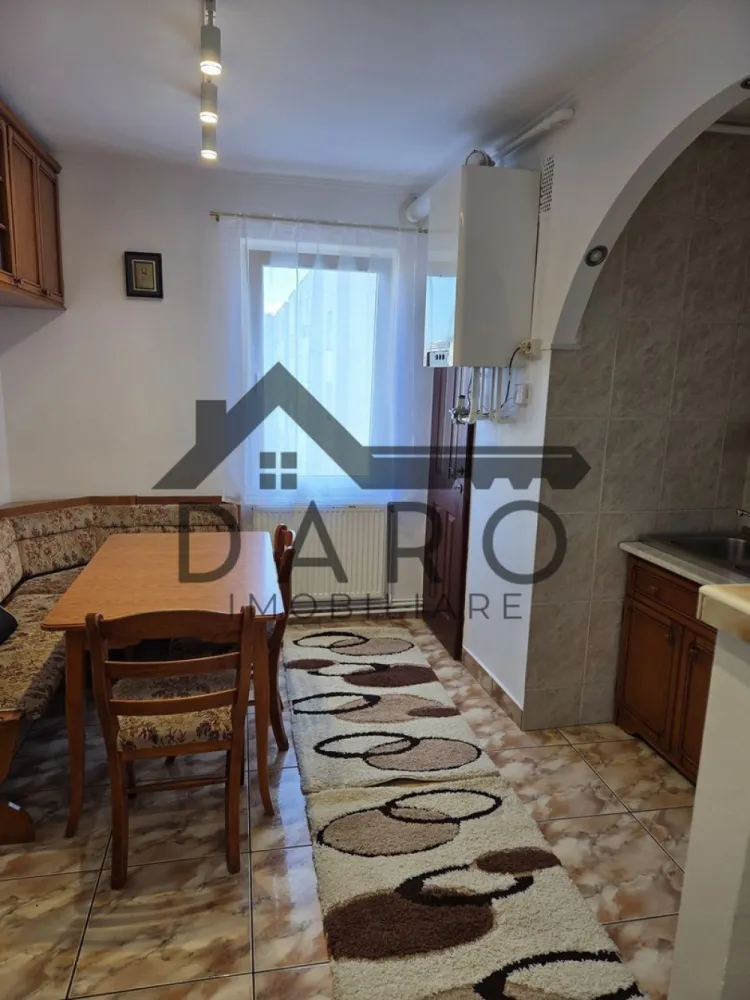 Închiriez apartament cu 3camere - Dau in chirie apartament cu 3camere Pandurilor mobilat si utilat imediat ocupabil preț 450 euro, garanție 450 euro Telefon 07********38