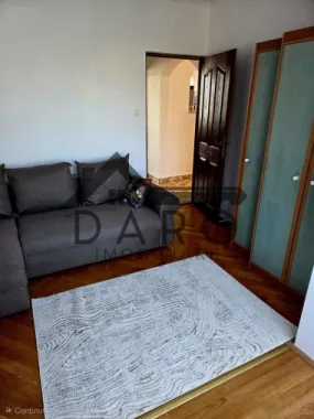 Închiriez apartament cu 3camere