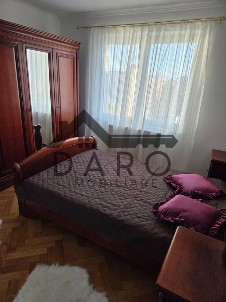 Închiriez apartament cu 3camere