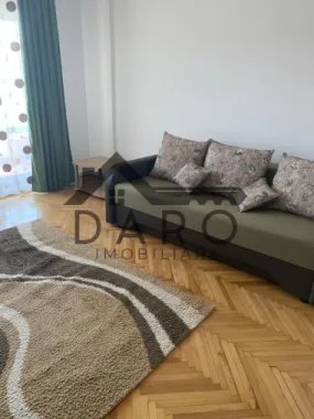 Închiriez garsonieră