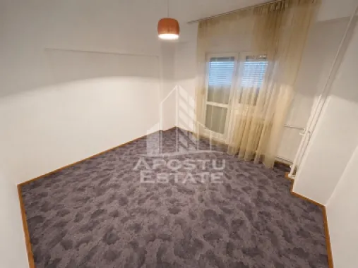 Apartament 2 camere, decomandate, etaj 5/6, garaj subteran, Aradului.