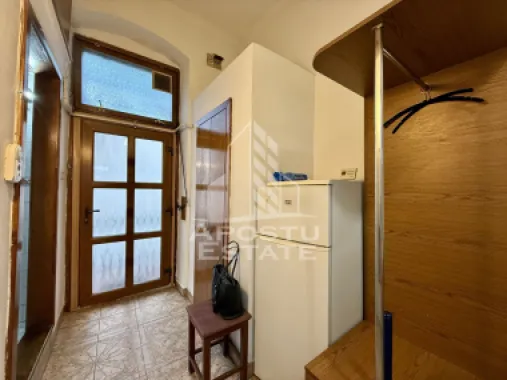 Apartament o camera, 43mp, centrala proprie, Ultracentral