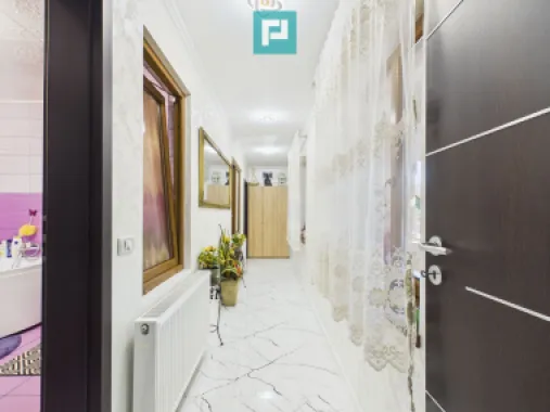 Casa cu 4 camere in Aradul Nou