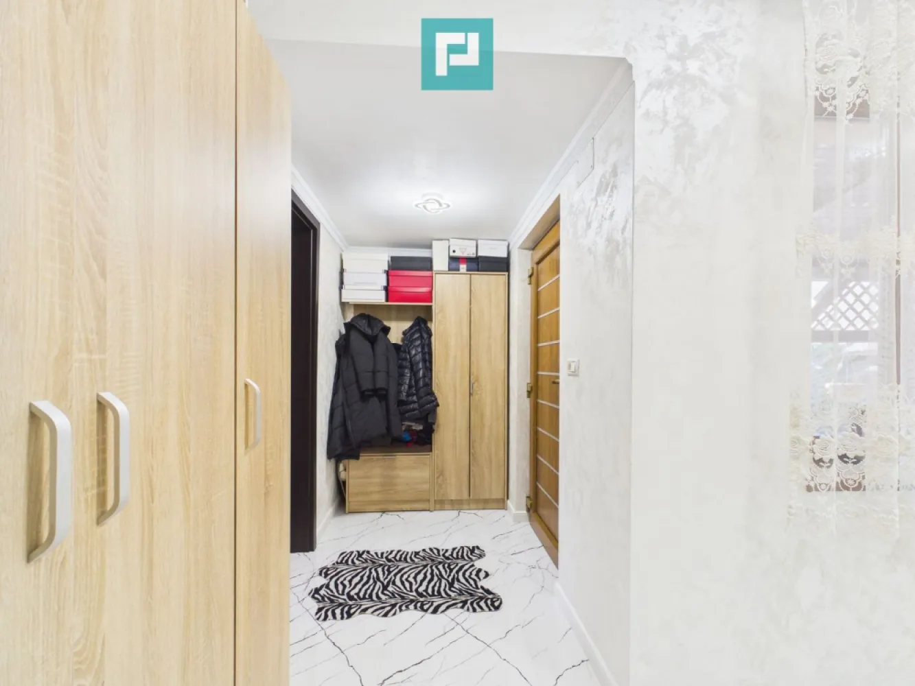 Casa cu 4 camere in Aradul Nou