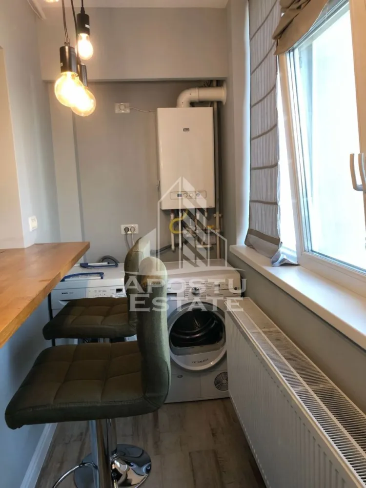 Apartament cu 3 camere de vânzare , Loc de parcare , Dumbravita
