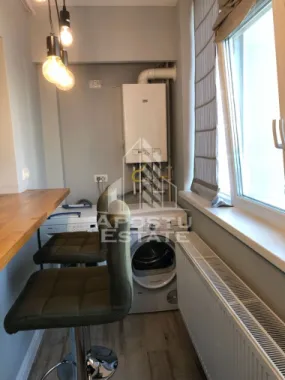 Apartament cu 3 camere de vânzare , Loc de parcare , Dumbravita