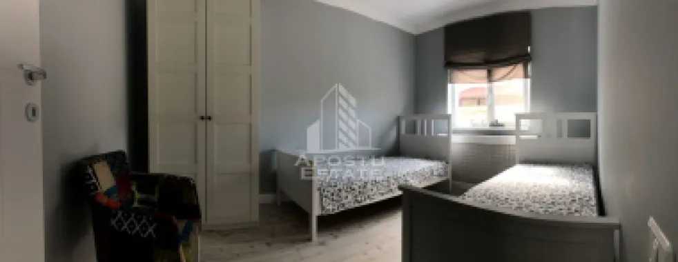Apartament cu 3 camere de vânzare , Loc de parcare , Dumbravita