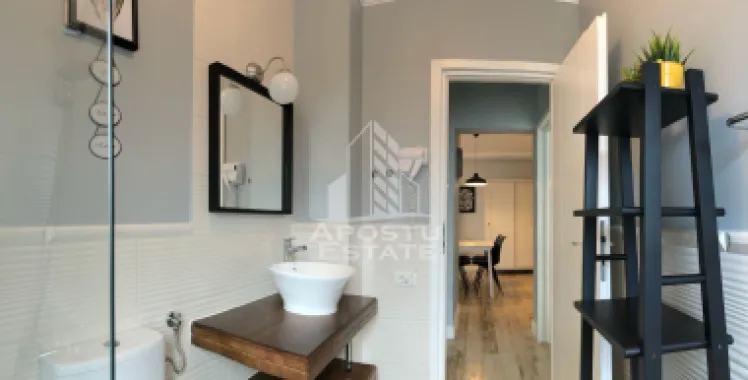 Apartament cu 3 camere de vânzare , Loc de parcare , Dumbravita