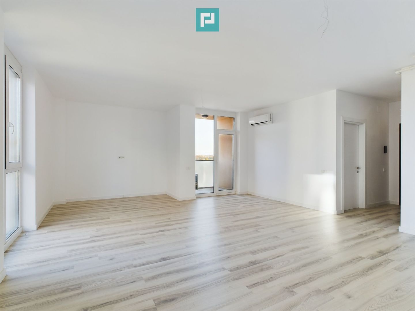 Apartament spațios cu 2 camere în Torontalului