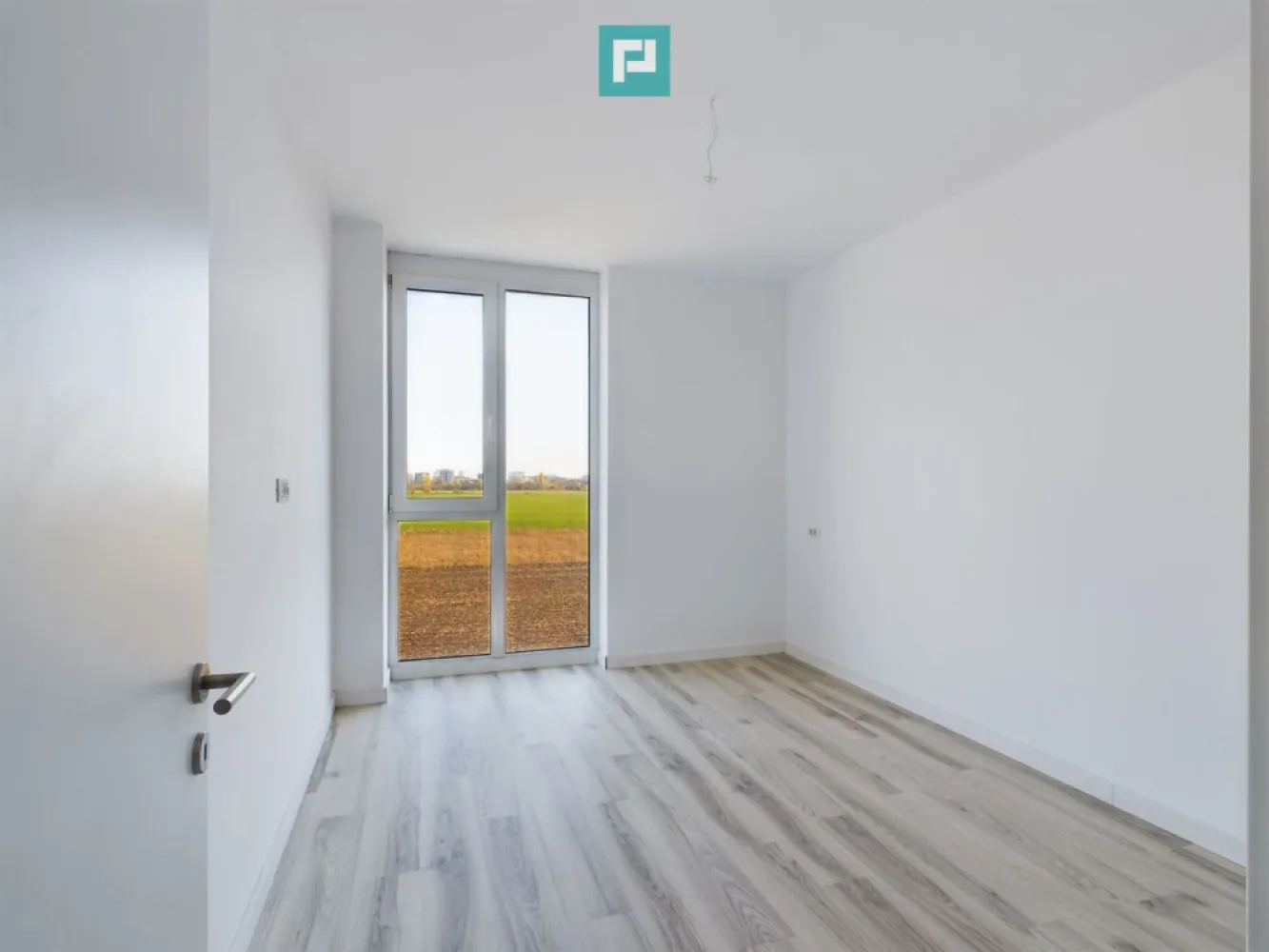 Apartament spațios cu 2 camere în Torontalului