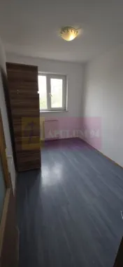 Apartament cu 3 camere de vanzare in Campina, central