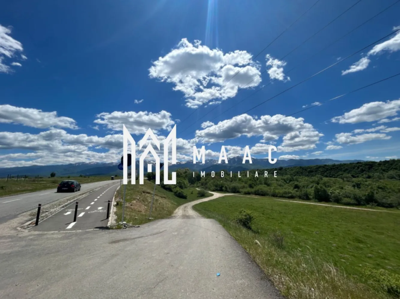 Teren cu potențial turistic I Valea Avrigului I 2900 MP - MAAC Imobiliare vă propune spre vânzare un teren spectaculos cu destinație turistică, amplasat în Valea Avrigului, una dintre cele mai apreciate zone de recreere din județul Sibiu.

📐 Caracteristici:

Suprafață totală: 2.900 mp
Situat la drumul principal, cu acces facil pe tot parcursul anului
Râul se află la aproximativ 20 m de proprietate
Vedere panoramică spre Munții Făgăraș

📄 Parametri urbanistici (conform PUZ):

POT: 40%
CUT: 1,2
Regim de înălțime maxim admis: P+1 (2E)
Aceste caracteristici permit realizarea unor construcții ample, ideale pentru dezvoltări turistice sau imobiliare.

Toate utilitățile sunt disponibile la capătul terenului:
Apă
Canalizare
Gaz
Curent

Datorită poziționării excelente și cadrului natural spectaculos, terenul este ideal pentru:

Cabane turistice
Pensiuni
Case de vacanță
Case de oaspeți
Unități de producțti
Complexuri turistice sau de agrement

✔️ Documentație:
Certificat de Urbanism aprobat
Toate condițiile necesare pentru dezvoltare sunt îndeplinite
Pentru mai multe detalii și vizionări, precizati telefonic ca ati vazut anuntul cu ID:CP2851894