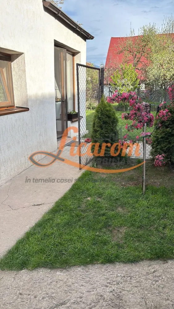 Proprietate saseasca cu 2 corpuri de casa, Comuna Vulcan,Brasov.