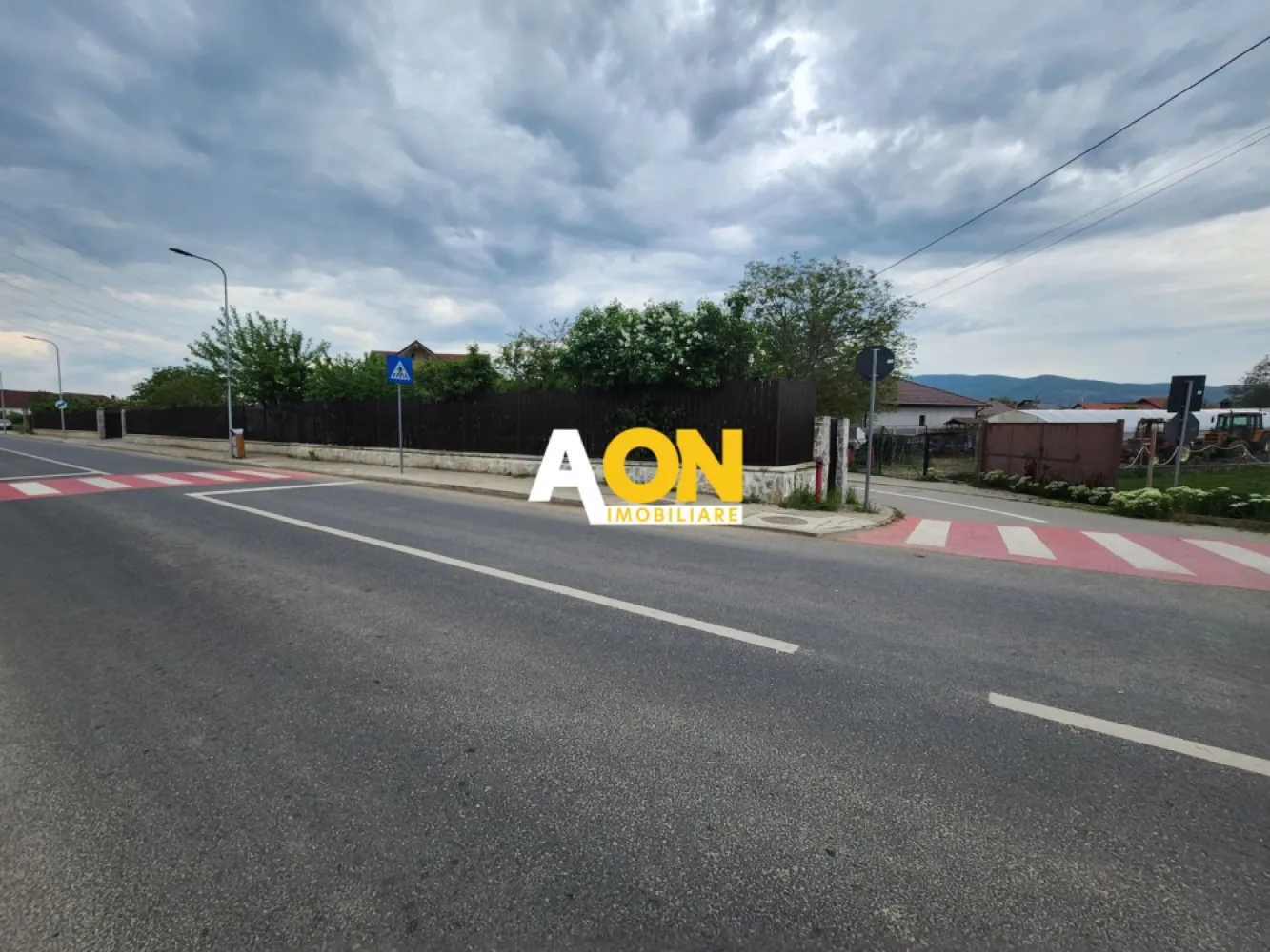 Teren la Asfalt cu Utilitati, 762 mp, Zona Barabant - Teren Intravilan Construibil de vanzare in Alba Iulia zona Barabant, cu suprafata de 762 mp si deschiderea de 29.91 ml la 1 strada. Apa, gaz, curent si canalizare pe teren.. ID intern: 1532860.