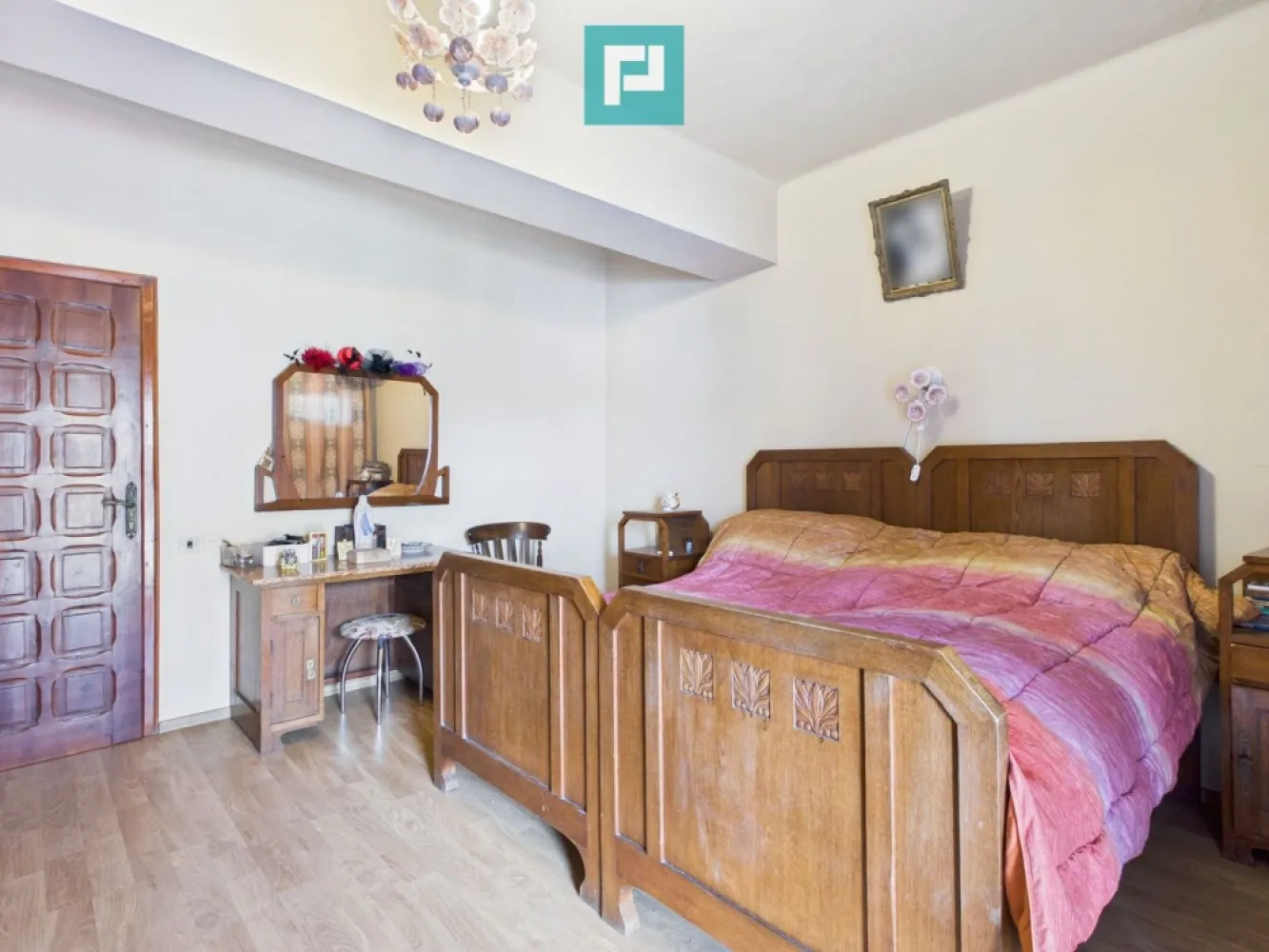 Proprietate multifuncțională centrală 1000 mp