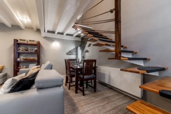 Apartament ultracentral | parter | mobilat și utilat