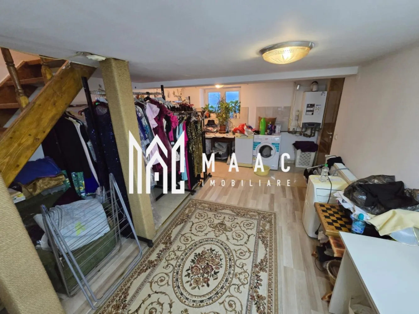 Casa 7 camere 3 bai 2 intrari Zona Garii