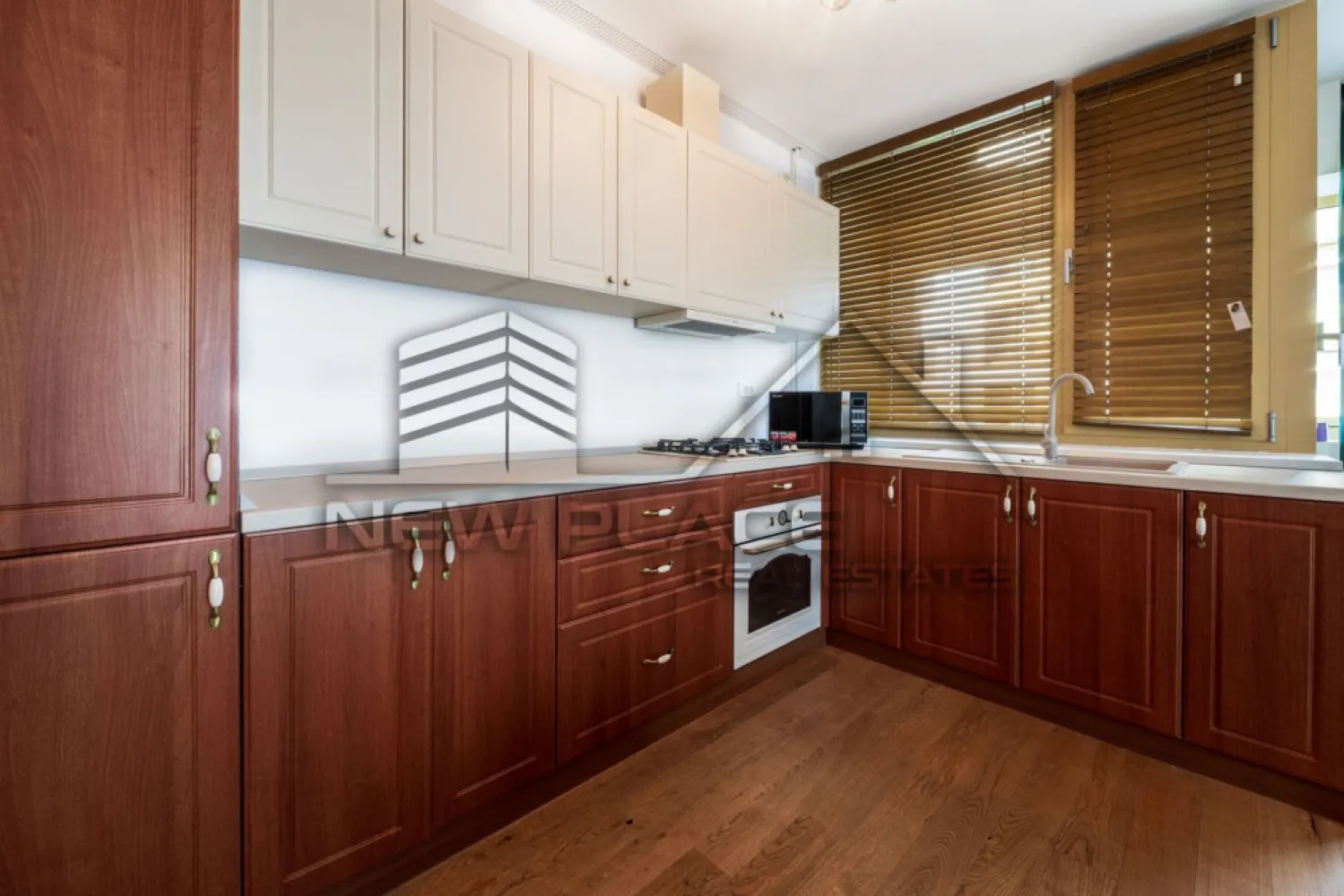 Aviatiei Park | Apartament deosebit | Vedere curtea interioara | Lux