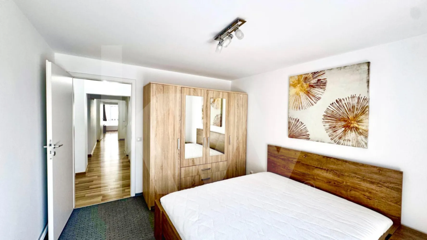 Apartament 3 camere de închiriat , Str. Regele Ferdinand, Sibiu - Dacă îți dorești un apartament în care să te simți bine de prima zi, acesta s-ar putea să fie cel potrivit.


Etaj 1 | Bloc P+7, recent renovat, 70 mp utili 

Compartimentare:

Bucatarie open space cu livingul
2 Dormitoare luminoase
Baie cu geam
Debara pentru depozitare

Apartamentul se închiriază complet mobilat și utilat, gata de locuit.

Daca esti interesat, hai sa programăm o intalnire.