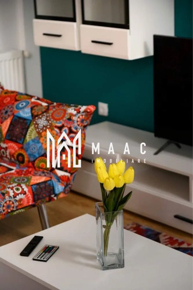 Apartament 2 camere I Parter I Constructie Noua I Turnisor - Vă propunem spre vânzare un apartament modern cu 2 camere, având o suprafață utilă de 50 mp, situat la parter, într-o locație de excepție din cartierul Turnișor. Proprietatea reprezintă o oportunitate excelentă atât pentru locuire, cât și pentru investiție, oferind un echilibru ideal între confortul urban și accesibilitate. Apartamentul beneficiază de o compartimentare practică, cu spații bine proporționate și funcționale, fiind ușor de amenajat conform nevoilor viitorului proprietar. Poziționarea la parter îl face potrivit inclusiv pentru persoane în vârstă, familii cu copii sau pentru activități de tip rezidențial–investițional. Localizarea este unul dintre principalele avantaje ale proprietății: se află la câteva minute de Zona Industrială Vest și oferă acces rapid către centrul orașului, precum și către principalele artere de circulație. În proximitate se regăsesc magazine, mijloace de transport, servicii și alte facilități esențiale pentru viața de zi cu zi. Această proprietate este ideală pentru cei care își doresc o locuință modernă într-o zonă bine conectată sau pentru investitori care caută un apartament cu potențial ridicat de închiriere. Pentru informati si vizionari: ID: CP2905170 }}