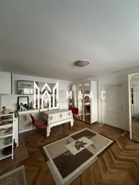 Casă de vânzare Sibiu 4 camere | Central | 115 mp utili, curte privată