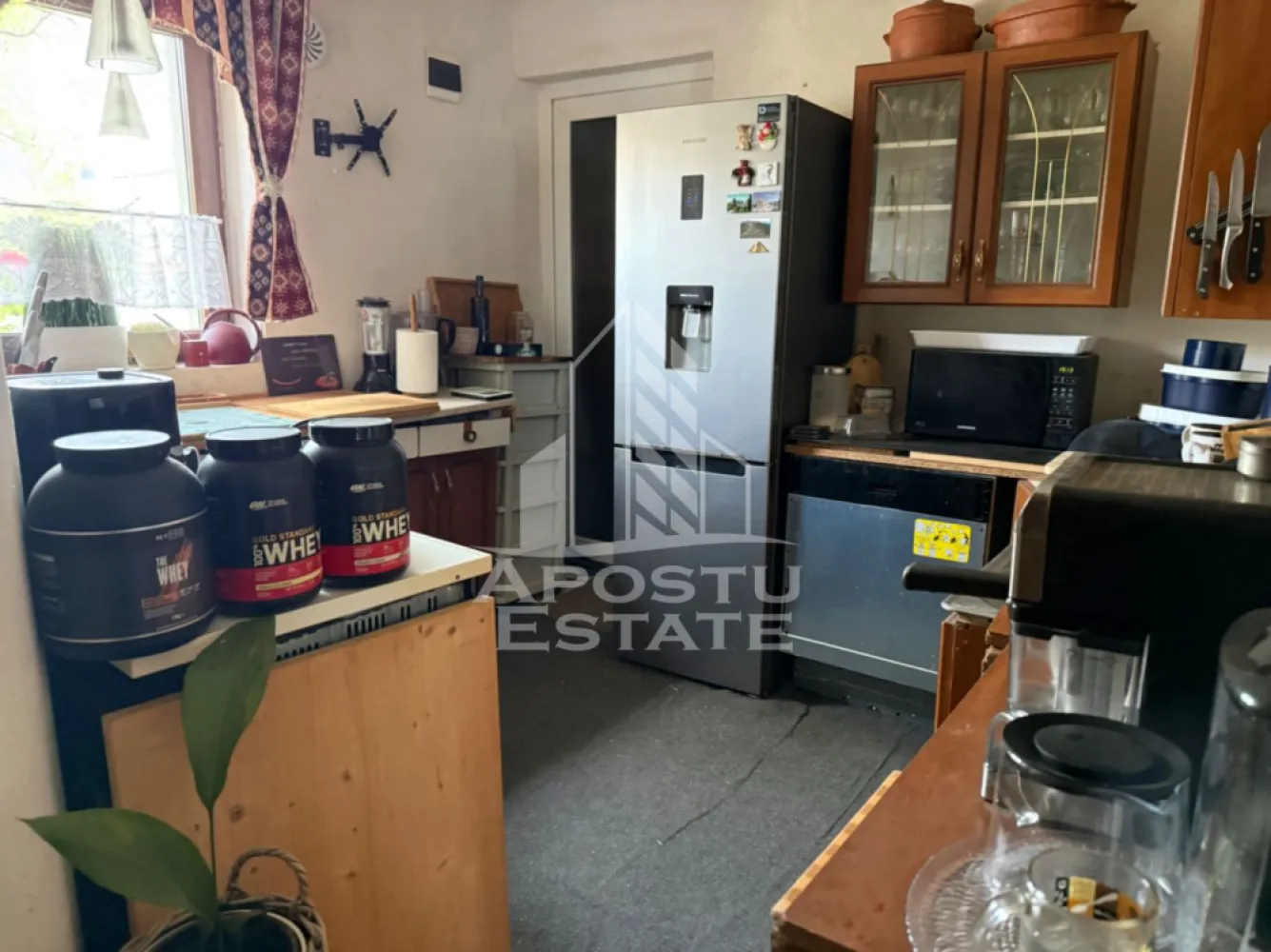 Casa individuala cu 6 camere in Dumbravita