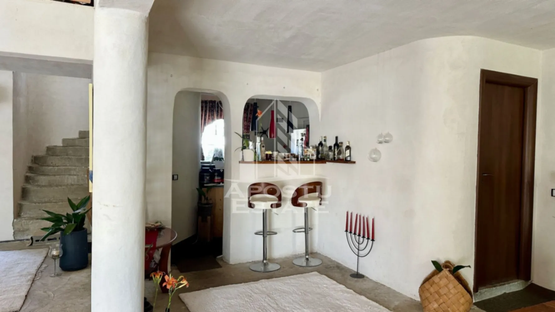 Casa individuala cu 6 camere in Dumbravita