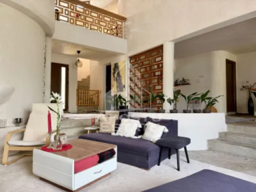 Casa individuala cu 6 camere in Dumbravita