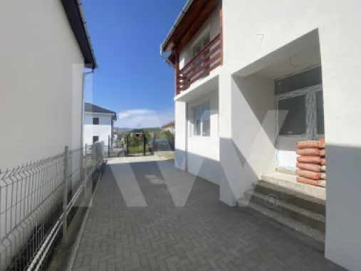 Casa singur in curte 4 camere teren 250mp Sibiu Cisnadie FINALIZATA