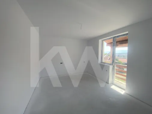 Casa singur in curte 4 camere teren 250mp Sibiu Cisnadie FINALIZATA