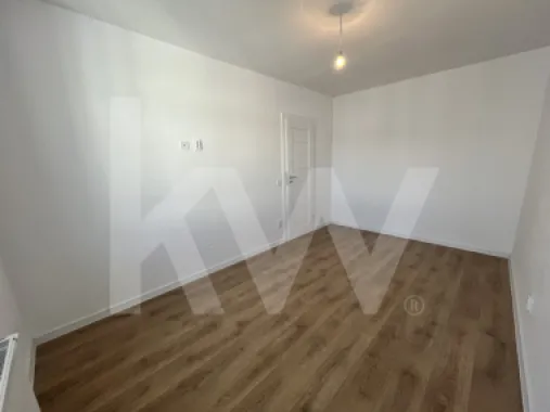 Apartament 2 camere la cheie balcon parcare 48,6mpu Et.3 Doamna Stanca