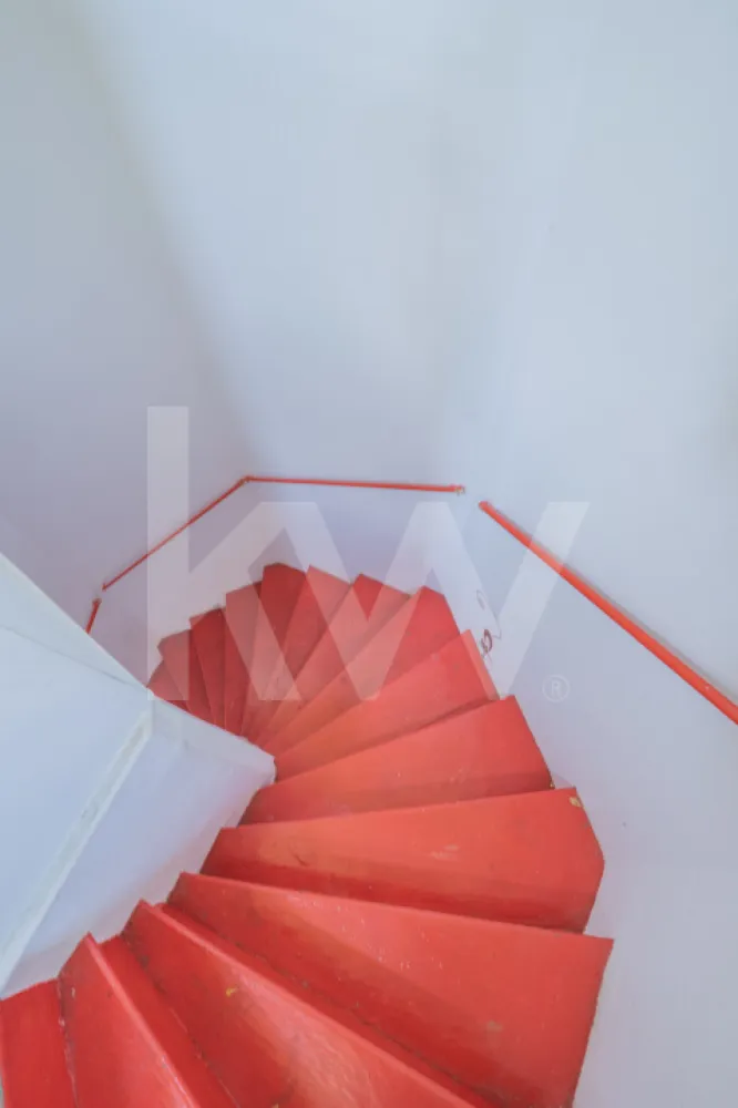 Apartament cu priveliște superbă în zonă centrală!