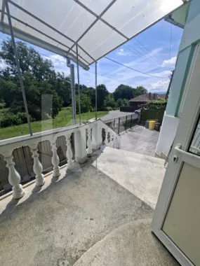 CASA DE INCHIRIAT 1000euro STR IEZER