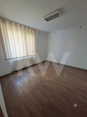 SPATIU COMERCIAL DE INCHIRIAT Bd VASILE MILEA 1600euro