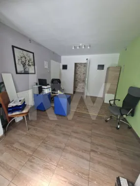 SPATIU COMERCIAL DE INCHIRIAT Bd VASILE MILEA 1600euro