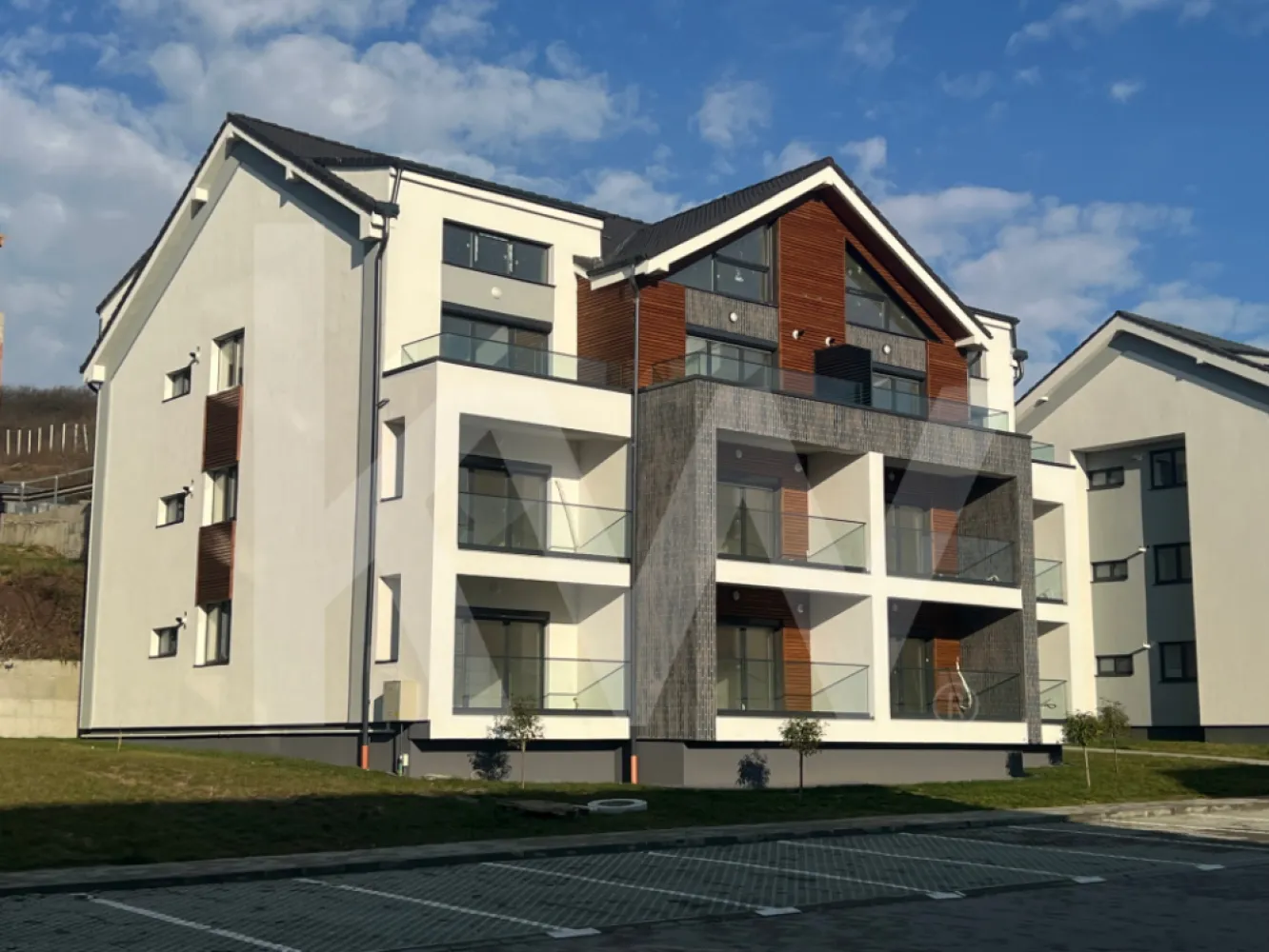 Apart. cu 2 cam. pe două nivele, cu logie. Vilă design modern în Cristian-Sibiu