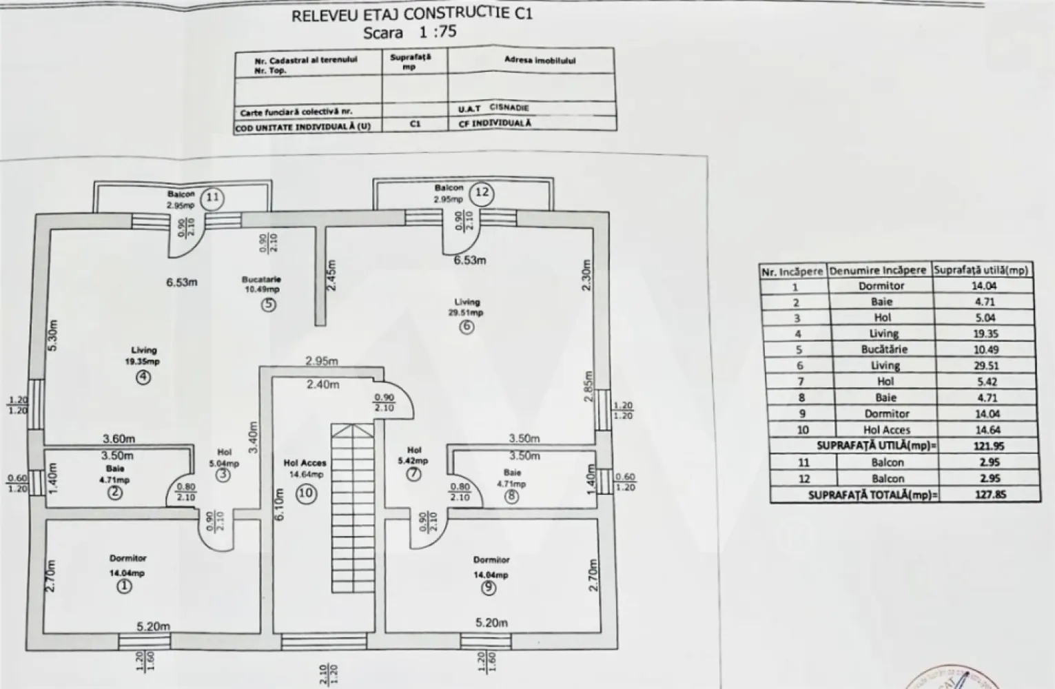Casă mare cu teren generos – perfect împărțită pentru birouri sau 4 apartamente