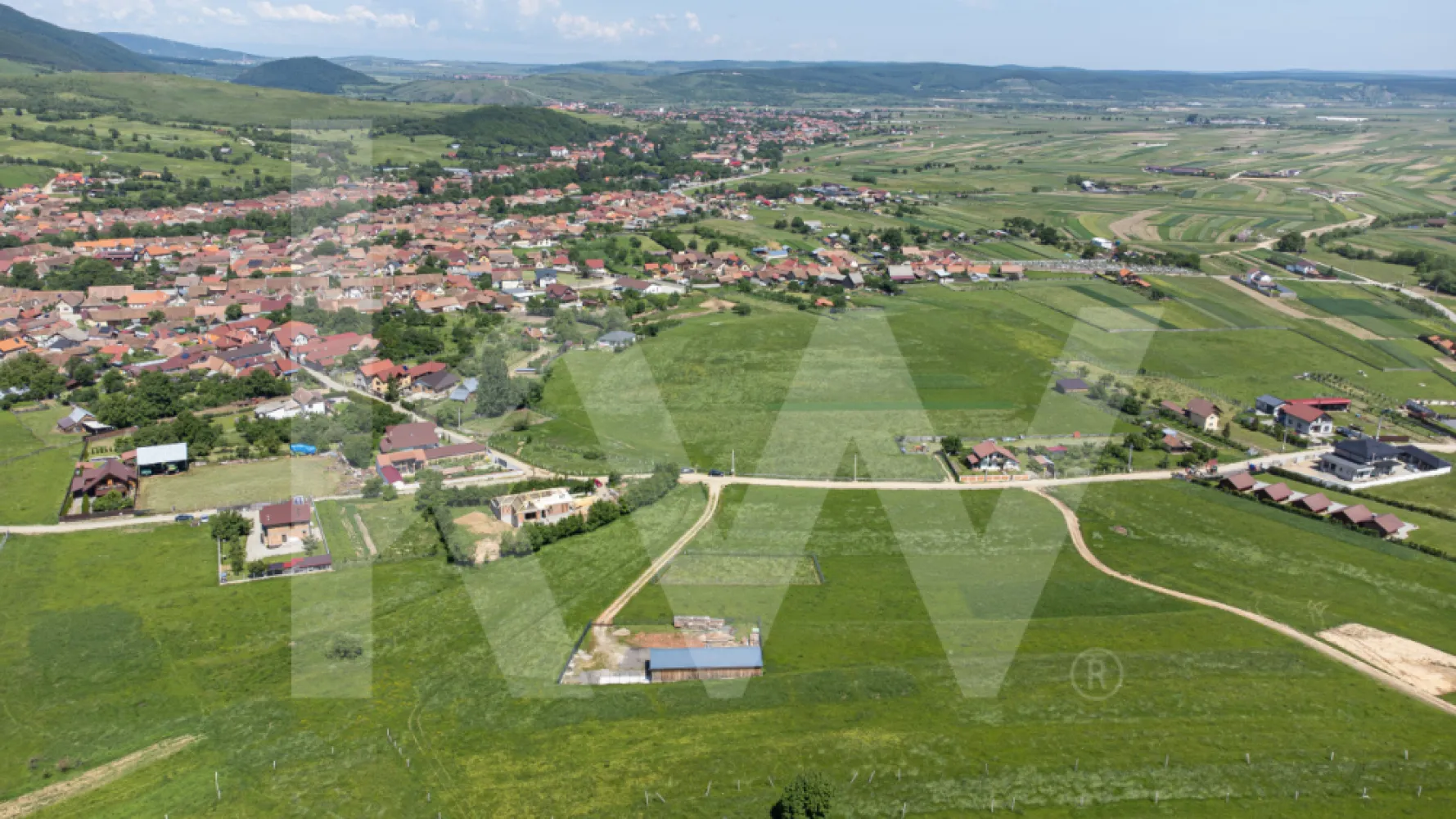 Teren cu peisaj spectaculos în Gura Râului – munte, aer curat, libertate