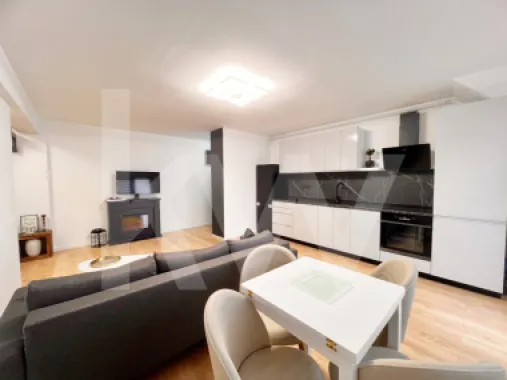 Apart. 3 cam. coplet mobilat, două băi, balcon, lift, parcare-Kaufland Hipodrom