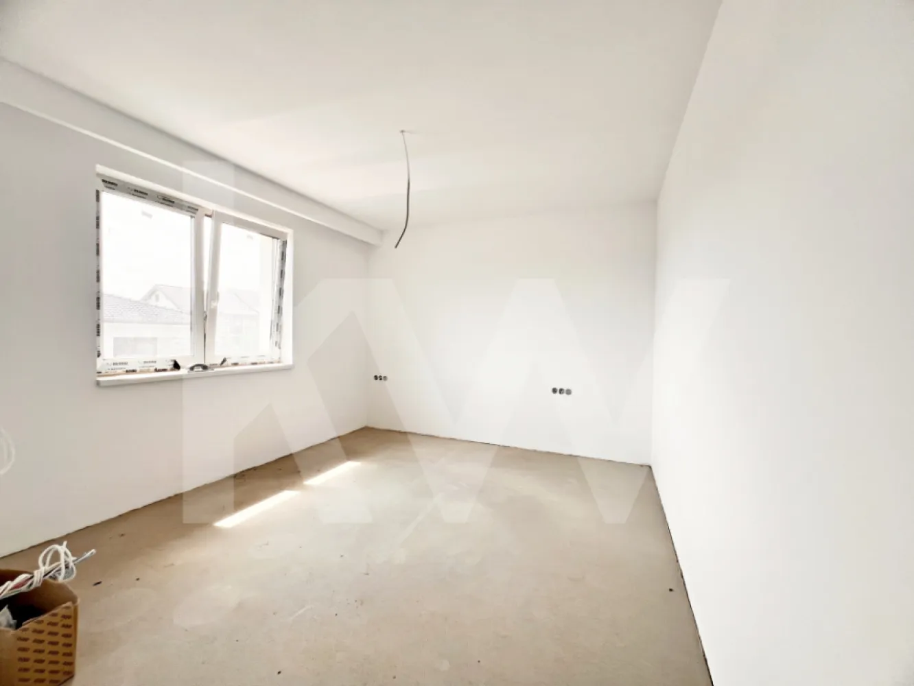 De vânzare casă tip duplex cu terasă, curte și anexă în Selimbăr, Sibiu