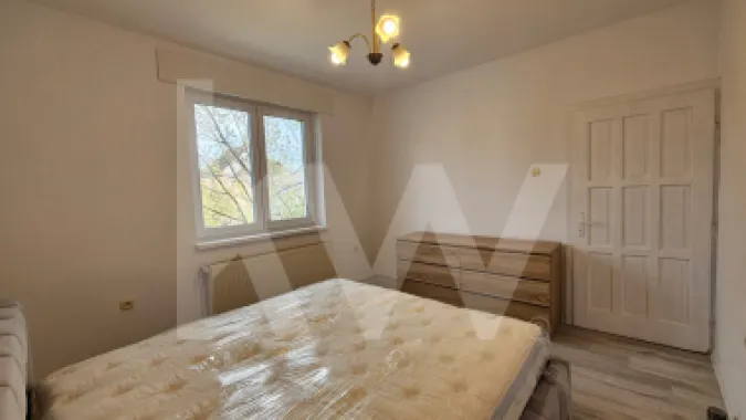 Apartament la casa 4 camere de închiriat – la 5 minute de Parcul Sub Arini