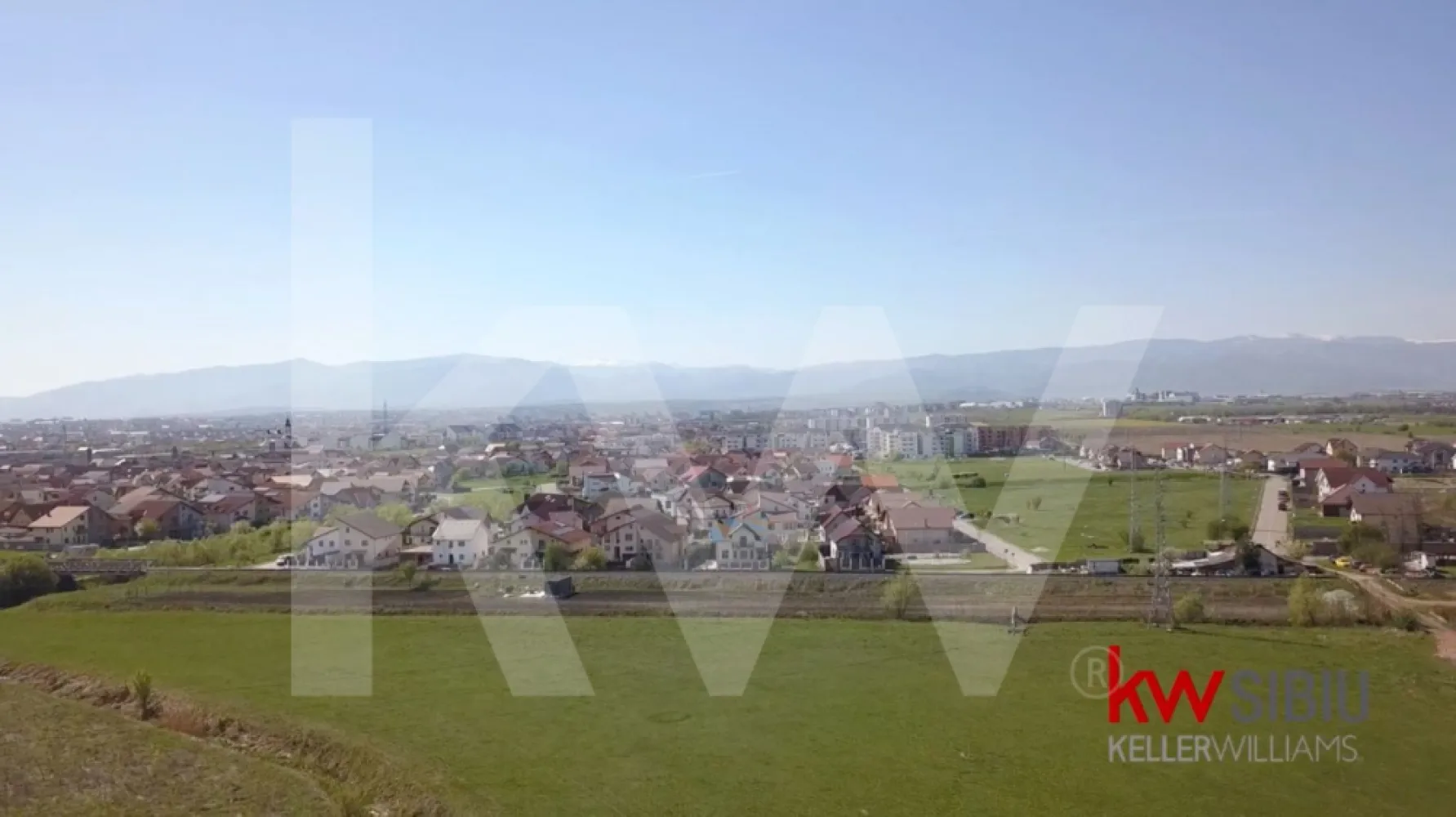 Proiect investitie.Teren 25084 mp pentru Dezvoltare Rezidențială și Comercială! - Vă invităm să descoperiți o oportunitate unică de investiție într-un teren de 25,084 mp, situat pe strada Grigore Bastan, în cartierul Veterani de Război. Acest proiect inovator combină confortul modern cu durabilitatea ecologică, oferind un mediu de viață sustenabil și atractiv.

Detalii Cheie:
	• Suprafață: 25084 mp
	• Localizare: Strada Grigore Bastan, Sibiu
	• Coordonate GPS: 45.794979, 24.163292
	• Utilități: Apă, canalizare, electricitate, gaz.
	• Statut: Liber de orice construcții.
	• PUZ Aprobat: D+P+2E+Er POT: 30% CUT: 1.05
	• Proiect Propus: 16 clădiri S+P+2E+ER, cu 257 de apartamente și 15 spații comerciale.
	• POT: 7525 mp.

Opțiuni de Preț:
	• Teren fără autorizație de construcție: 180 EUR/mp + TVA.
	• Teren cu autorizație de construcție: 200 EUR/mp + TVA.
	• Teren cu autorizație de construcție și utilități la limita proprietății: 225 EUR/mp + TVA.

Opțiuni de Suprafață:

         • Tot terenul (25,084 mp).
         • Parcela de 2123 mp.
         • Lot format din 4 parcele (2123 mp, 1200 mp, 1200 mp, 1353 mp), totalizând 5868 mp.

Avantaje și Caracteristici Ecologice:
	• Locație Premium: Apropierea de noul „Prima Shopping Center Sibiu” și acces rapid la autostradă.
	• Proiect Verde: Utilizarea materialelor ecologice, aparate și instalații eficiente din punct de vedere energetic.
	• Facilități Moderne: Parc central, loc de joacă pentru copii, parcări subterane, grădini amenajate și multe spații verzi.
	• Infrastructură Durabilă: Proiecte majore de infrastructură în desfășurare pentru a sprijini creșterea comunității și a îmbunătăți calitatea vieții.
	• Accesibilitate: Transport public bine dezvoltat cu rute de autobuz către centrul orașului și alte zone importante.
	• Sustenabilitate: Fiecare unitate încorporează tehnologii și materiale ecologice pentru a minimiza amprenta de carbon și a asigura un stil de viață durabil.

Detalii concept proiect:
	• Unități Rezidențiale:
		○ Apartamente cu unul și două dormitoare.
		○ Penthouse-uri exclusive la ultimul etaj, cu finisaje de ultimă generație și vederi panoramice.
	• Spații Comerciale:
		○ 15 spații comerciale situate la parter, perfecte pentru magazine cu amănuntul, cafenele și restaurante, centre de sănătate și wellness, facilități de protecție a copilului, spații de birouri.

Acest teren este ideal pentru dezvoltări rezidențiale sau mixte, oferind posibilitatea de a crea un proiect imobiliar de top într-o zonă în plină expansiune, beneficiind de toate facilitățile moderne și de o infrastructură verde.

Suntem deschiși și disponibili pentru a realiza parteneriate cu dezvoltatori sau constructori. Pentru a intra în posesia studiului de fezabilitate și a analizei financiare sau pentru a programa o vizionare, vă rog să mă contactați:
Adrian Petruse - Specialist în Terenuri și Dezvoltare Imobiliară.
Telefon: 0725.33.15.15
Email: petruse.adrian@kw.ro

Nu ratați șansa de a investi într-un proiect inovator care promite să redefinească standardele de viață durabilă în Sibiu!
#InvestițiiImobiliare #TerenDeVânzare #ProiectVerde #Sibiu #DezvoltareDurabilă