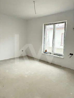 Apartament la casa zona Turnisor!