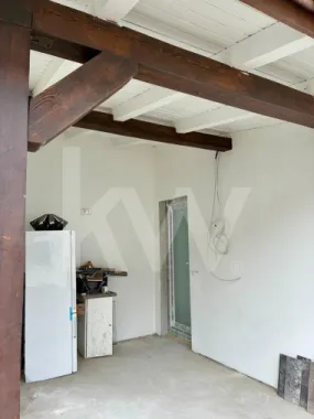 Apartament la casa zona Turnisor!