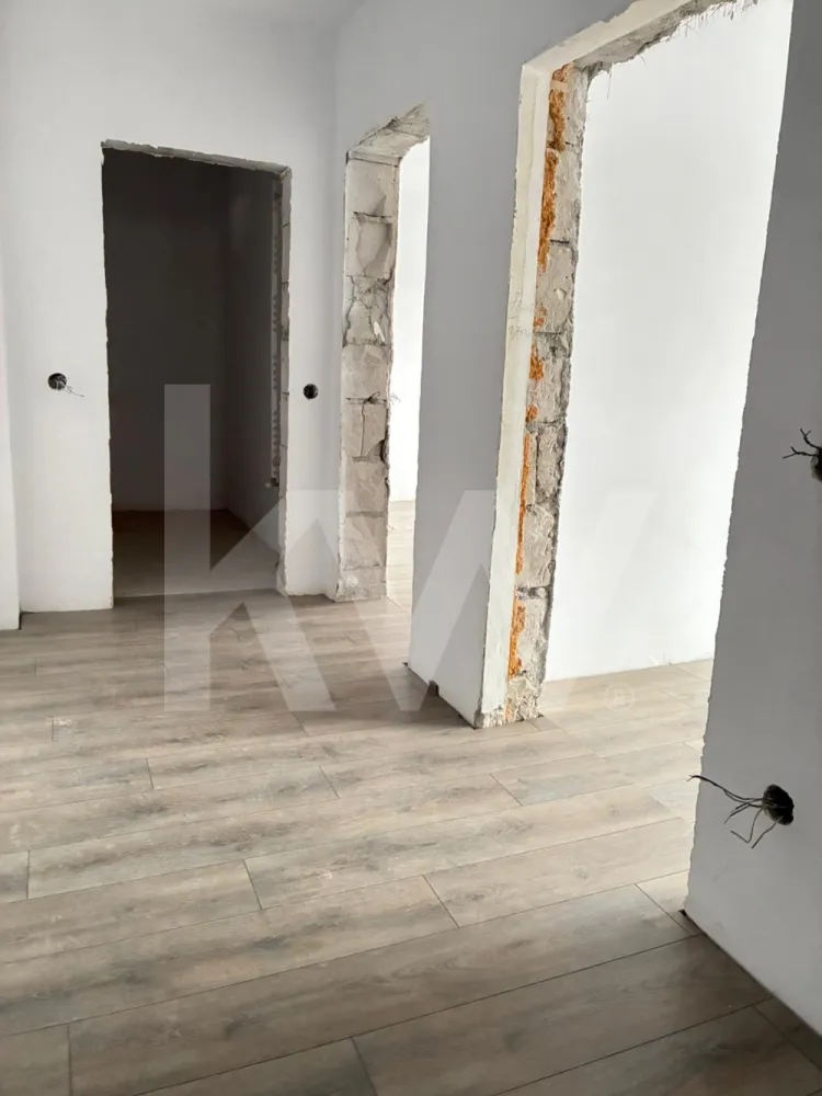 Apartament la casa zona Turnisor!