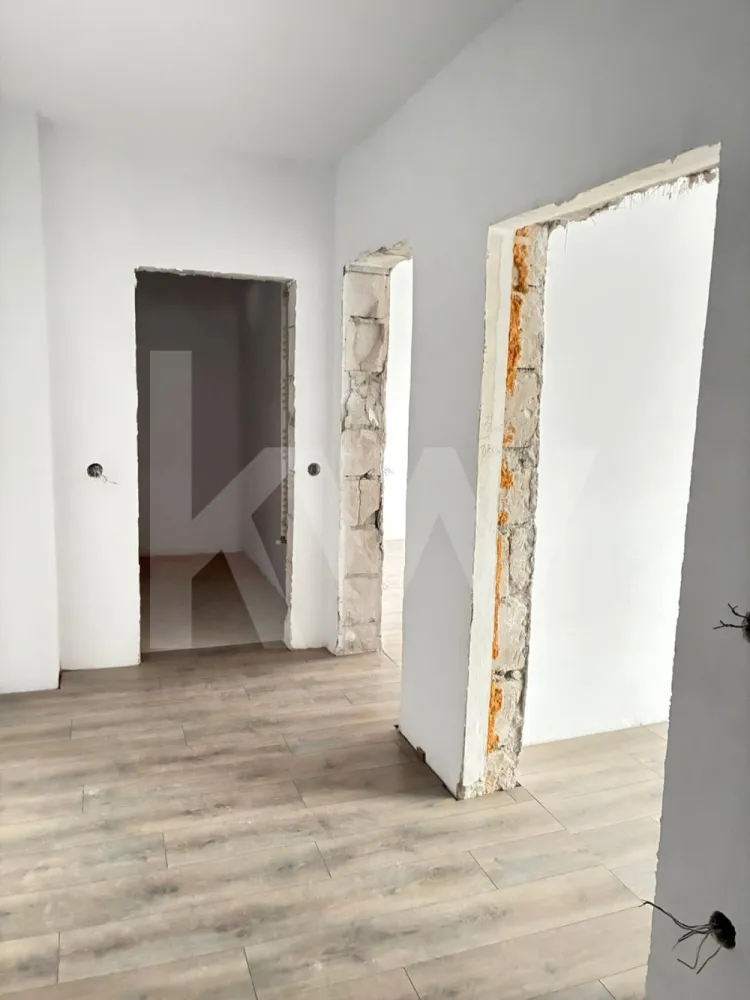 Apartament la casa zona Turnisor!
