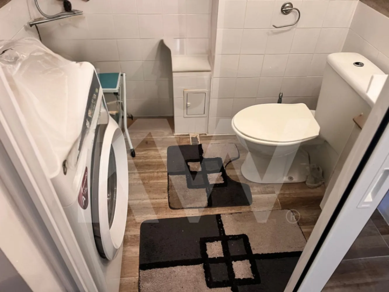 Apartament cu 4 camere mobilat utilat in Vasile Aaron 81 mp