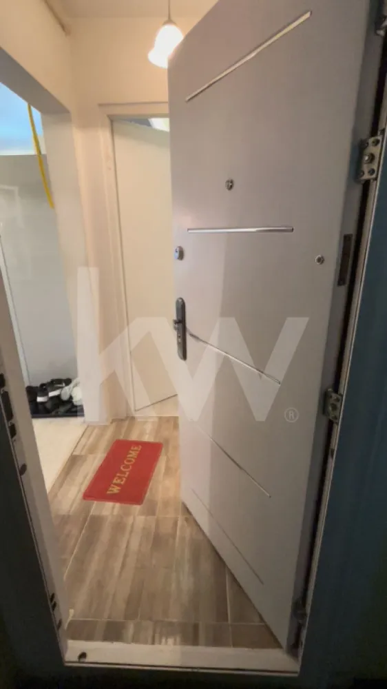 Apartament cu 4 camere mobilat utilat in Vasile Aaron 81 mp