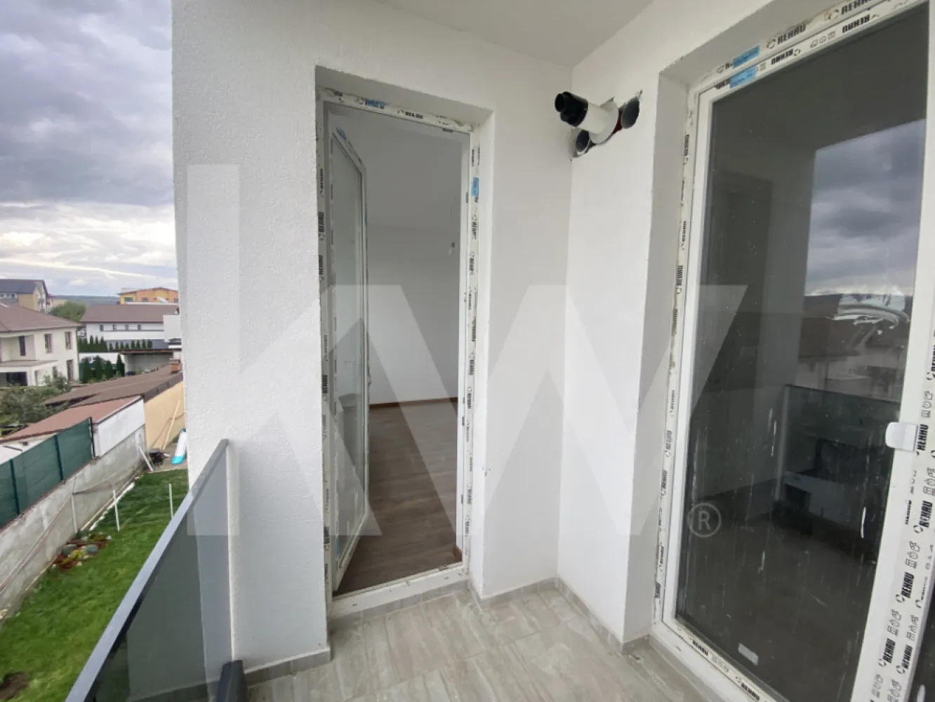 Apartament FINISAT 2 camere balcon parcare zona Pictor Brana Selimbar