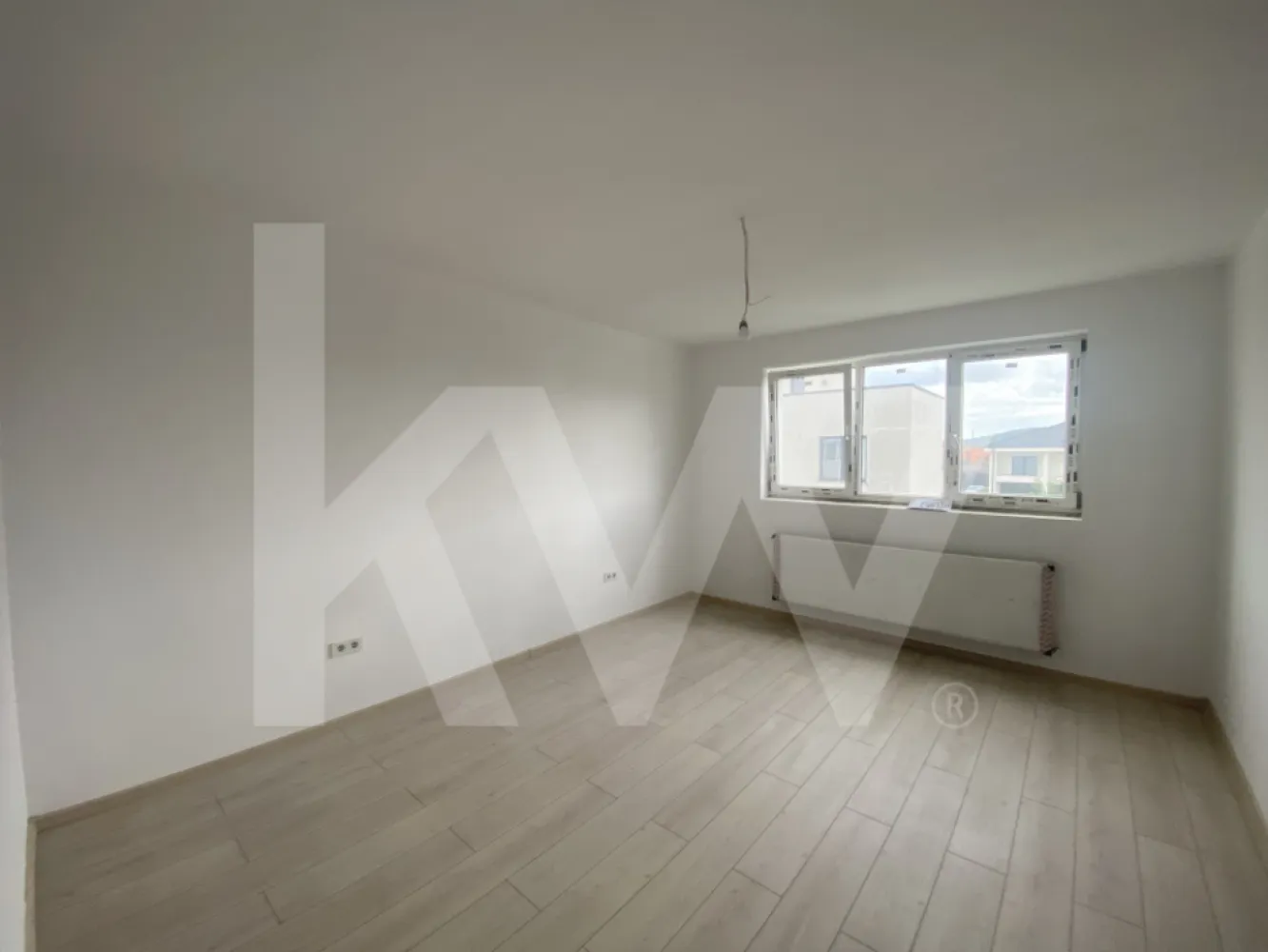 Apartament de vanzare 3 camere 72mp finisat la cheie etaj1 intermediar